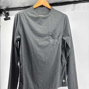 Vuori trade wind men’s Long Sleeve Tee